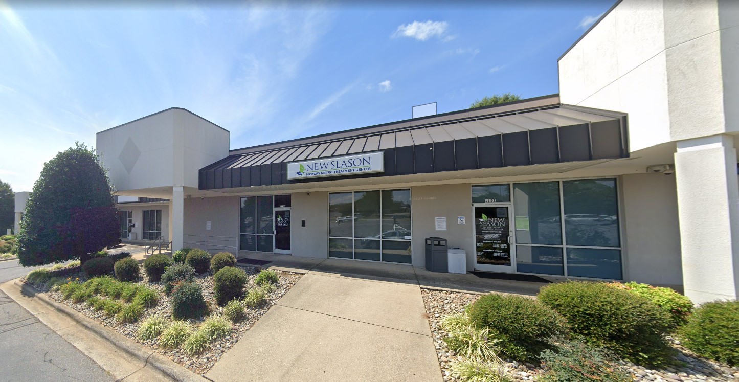 The exterior of New Season Hickory Metro Treatment Center with signage