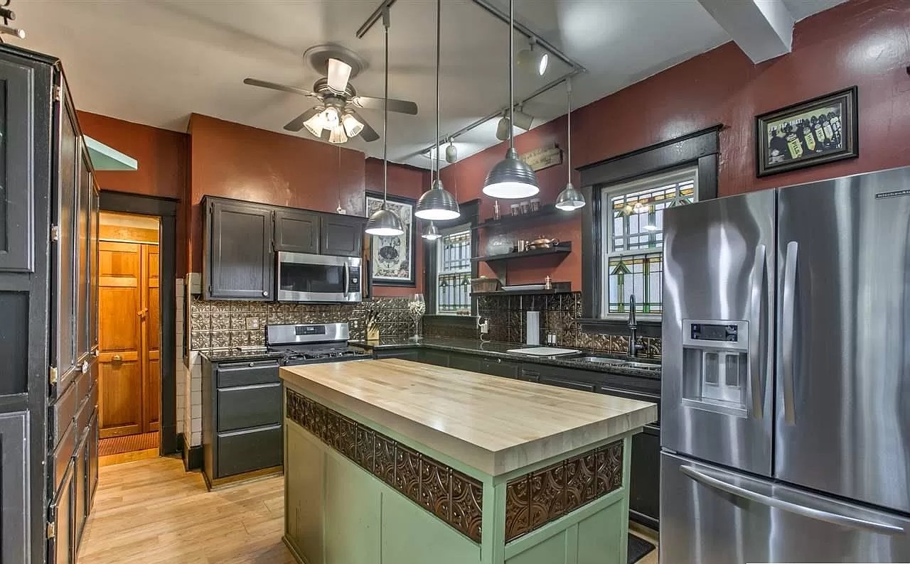 Santa Monica Inc Omaha2