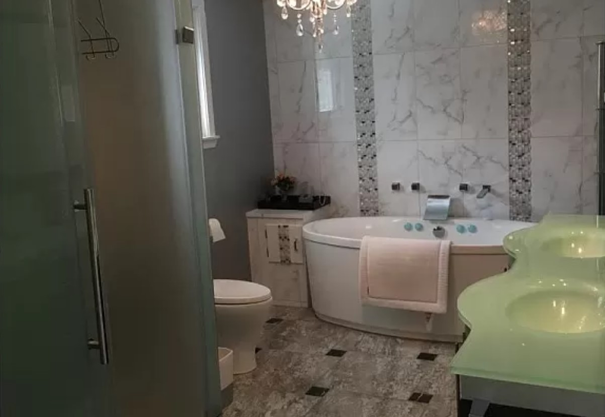 Hotel California By The Sea Cincinnati Cincinnati 23