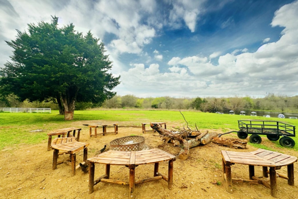 Discovery Point Retreat Ennis 5