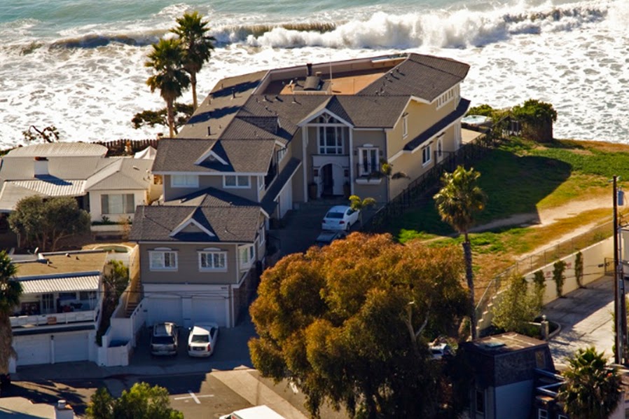 Aerial view of a beachfront recovery center.
