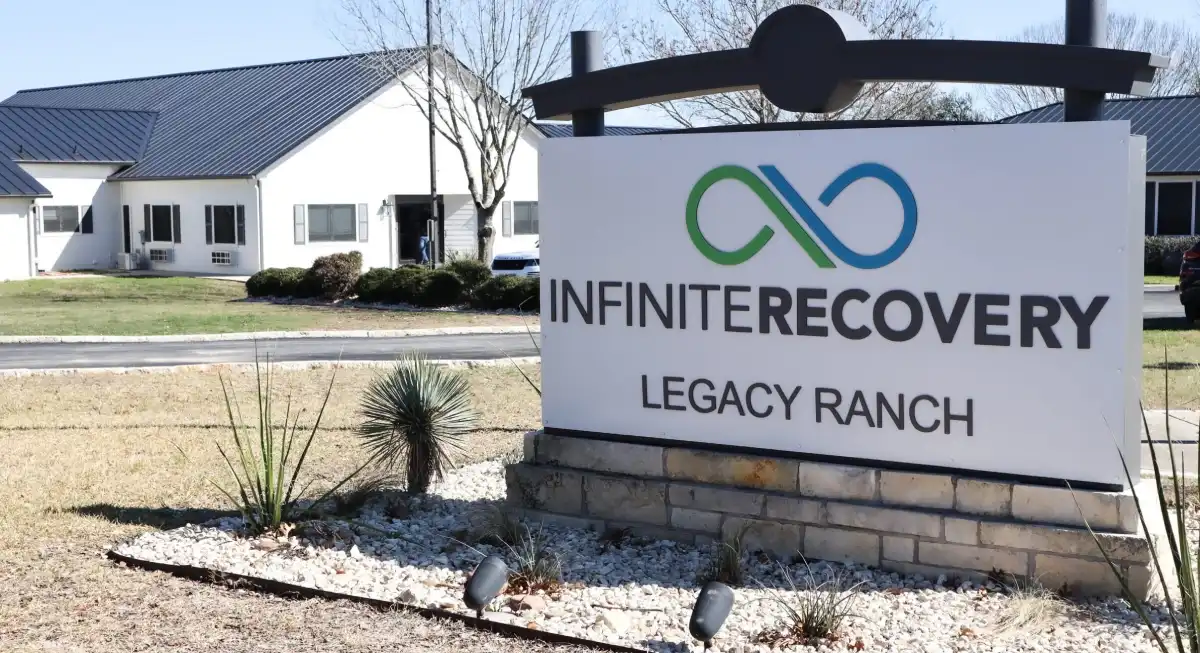 Infinite Recovery Buda Photo1