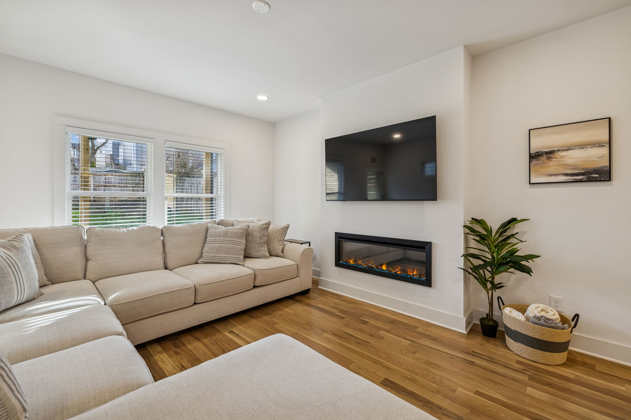 36 2623 Pennington Ave 036