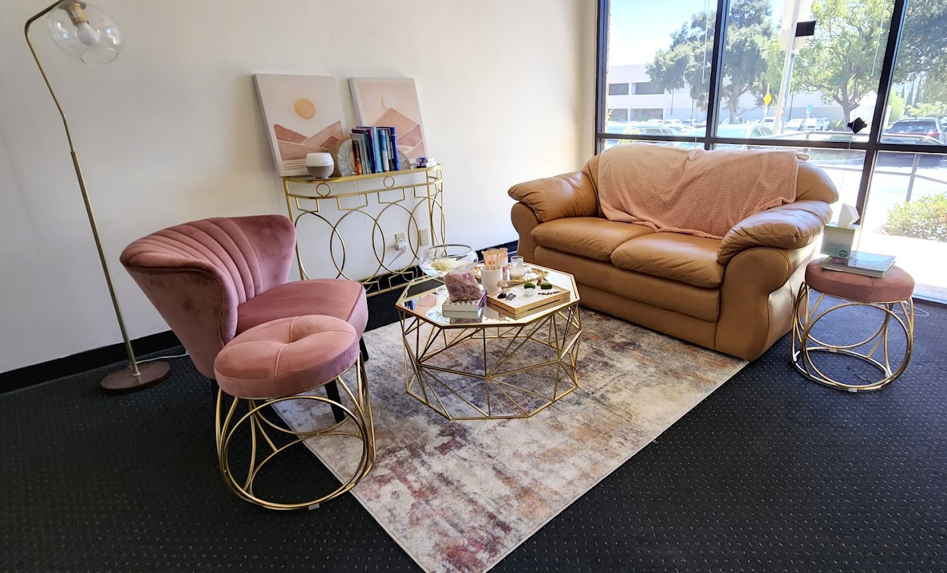 Ventura Recovery Center Thousand Oaks Therapy Room