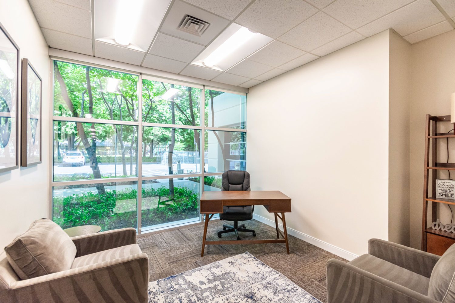 newport-academy-sacramento_private-therapy-office.jpeg