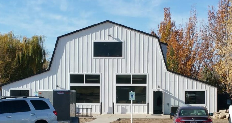 Exterior of Turning Point Centers Kaysville outpatient clinic