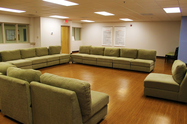 Recovery Village Umatilla Lounge