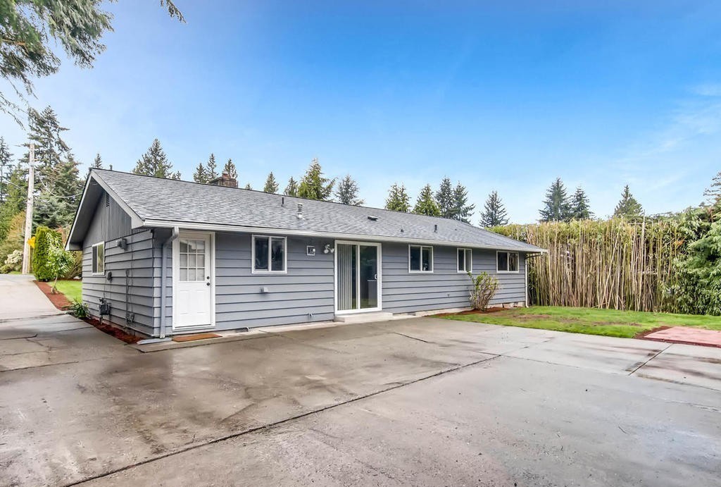 Hotel California By The Sea Bellevue Kirkland5 (1)