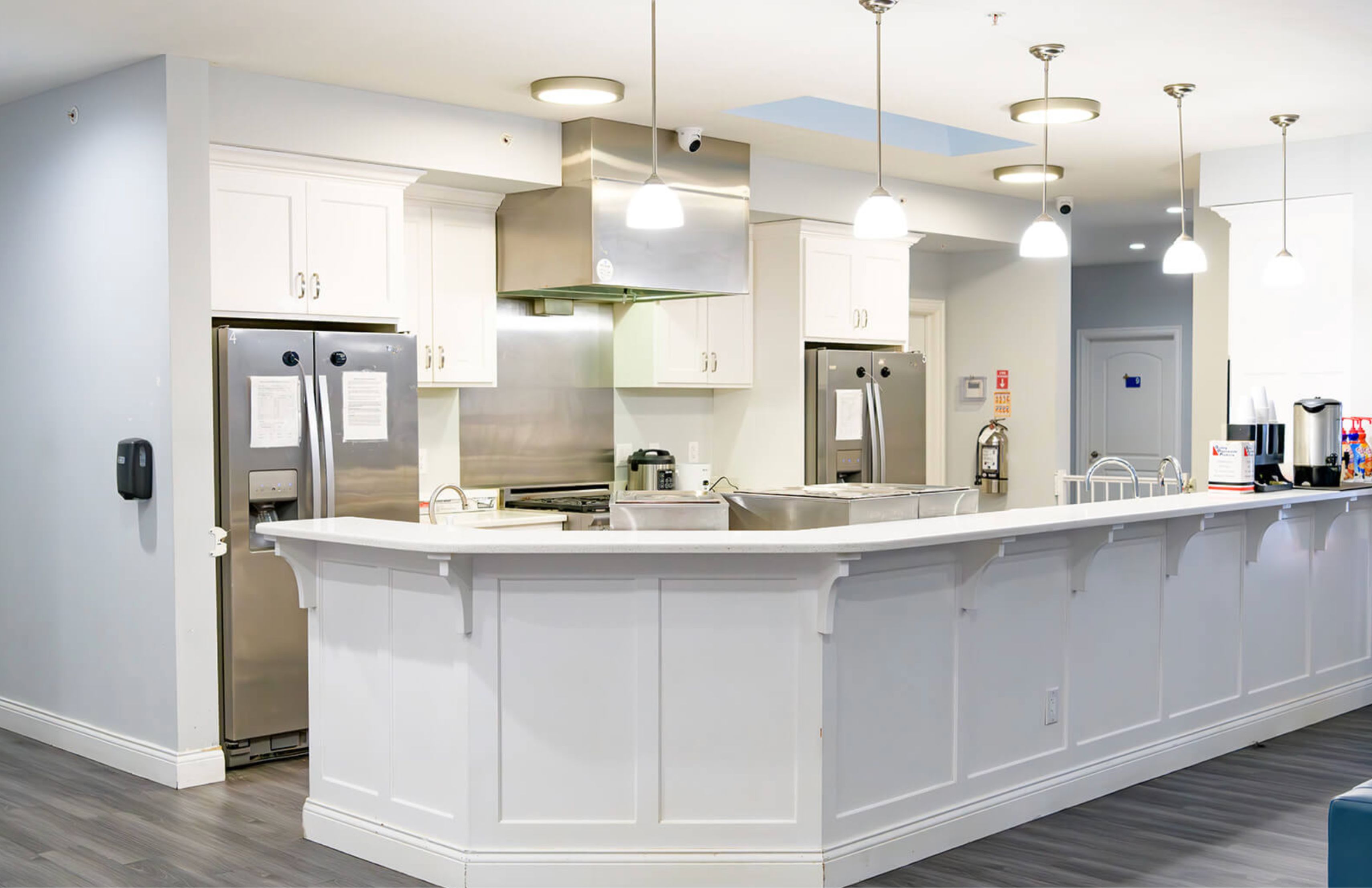 Boca Recovery Center Bloomington kitchen