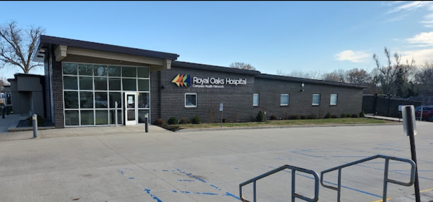 Royal Oaks Hospital Windsor 2