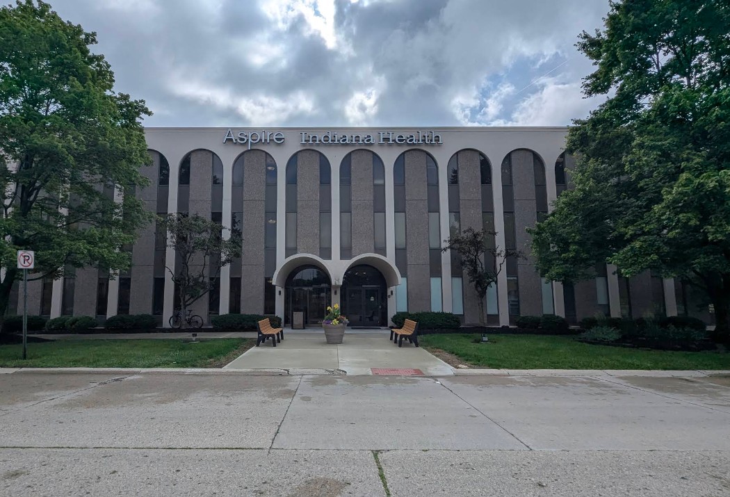 Exterior of Aspire Indiana Health Willowbrook building