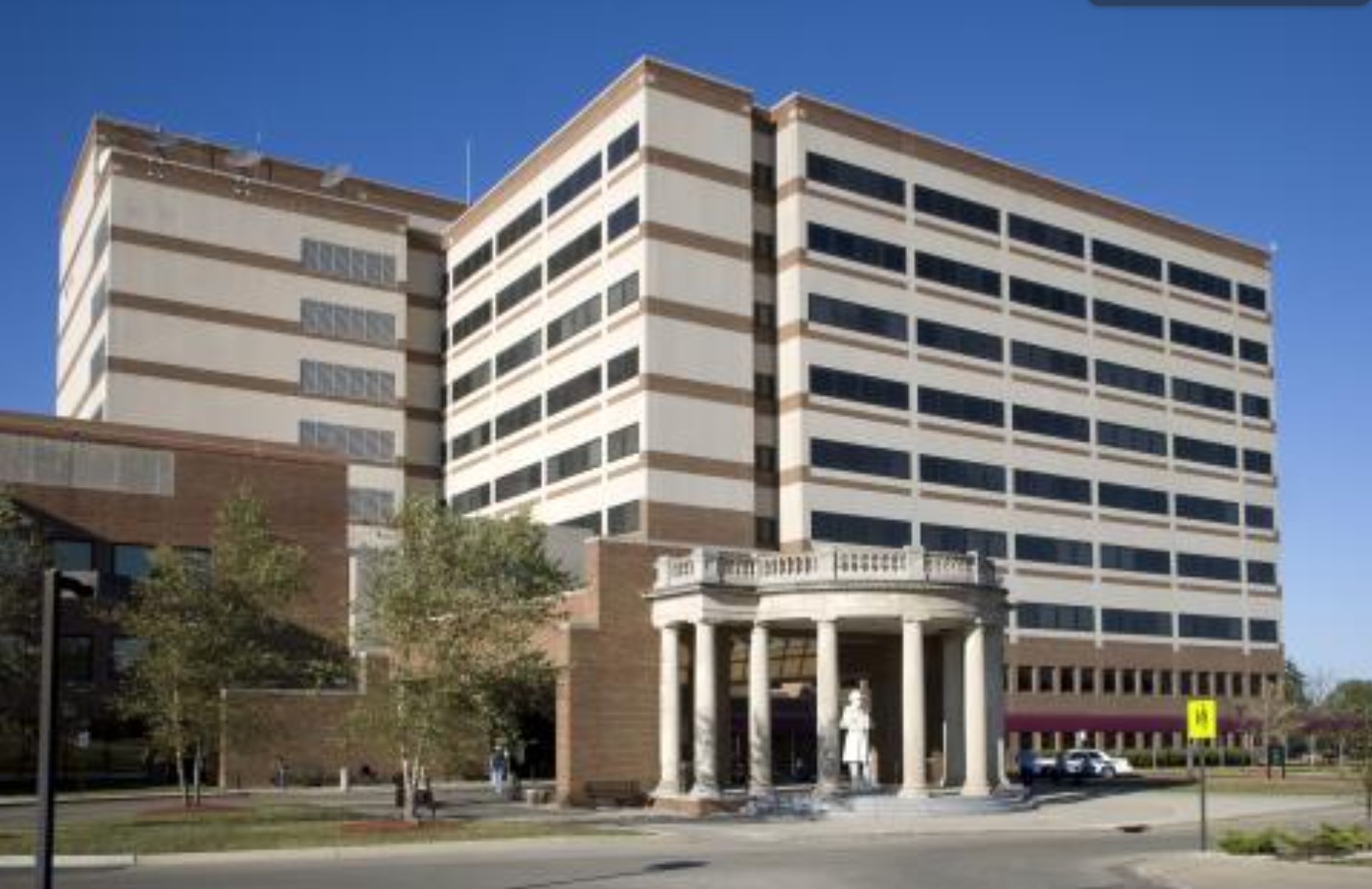 Front entance to hospital center.