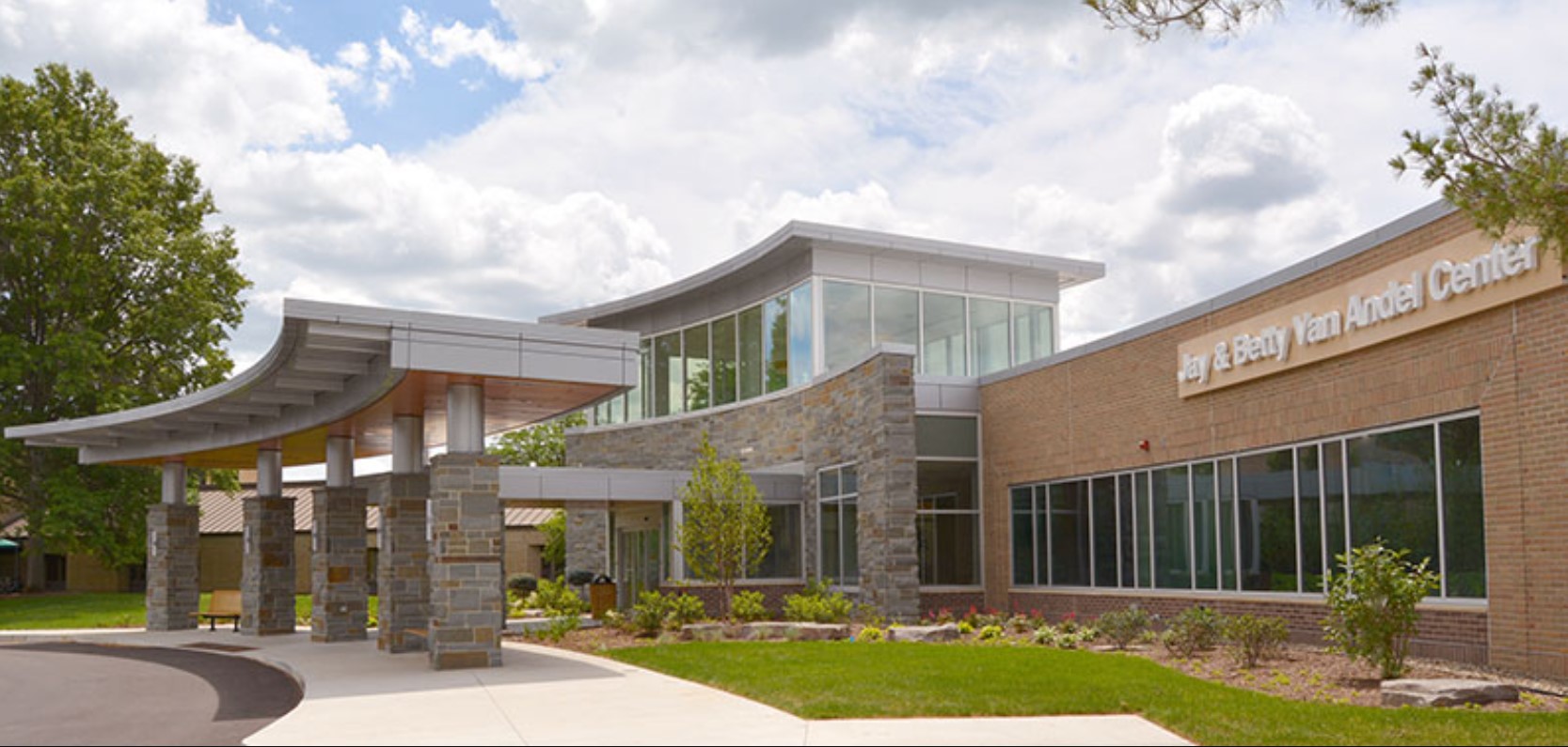 Pine Rest Christian Mental Hlth Servs Grand Rapids Exterior Front