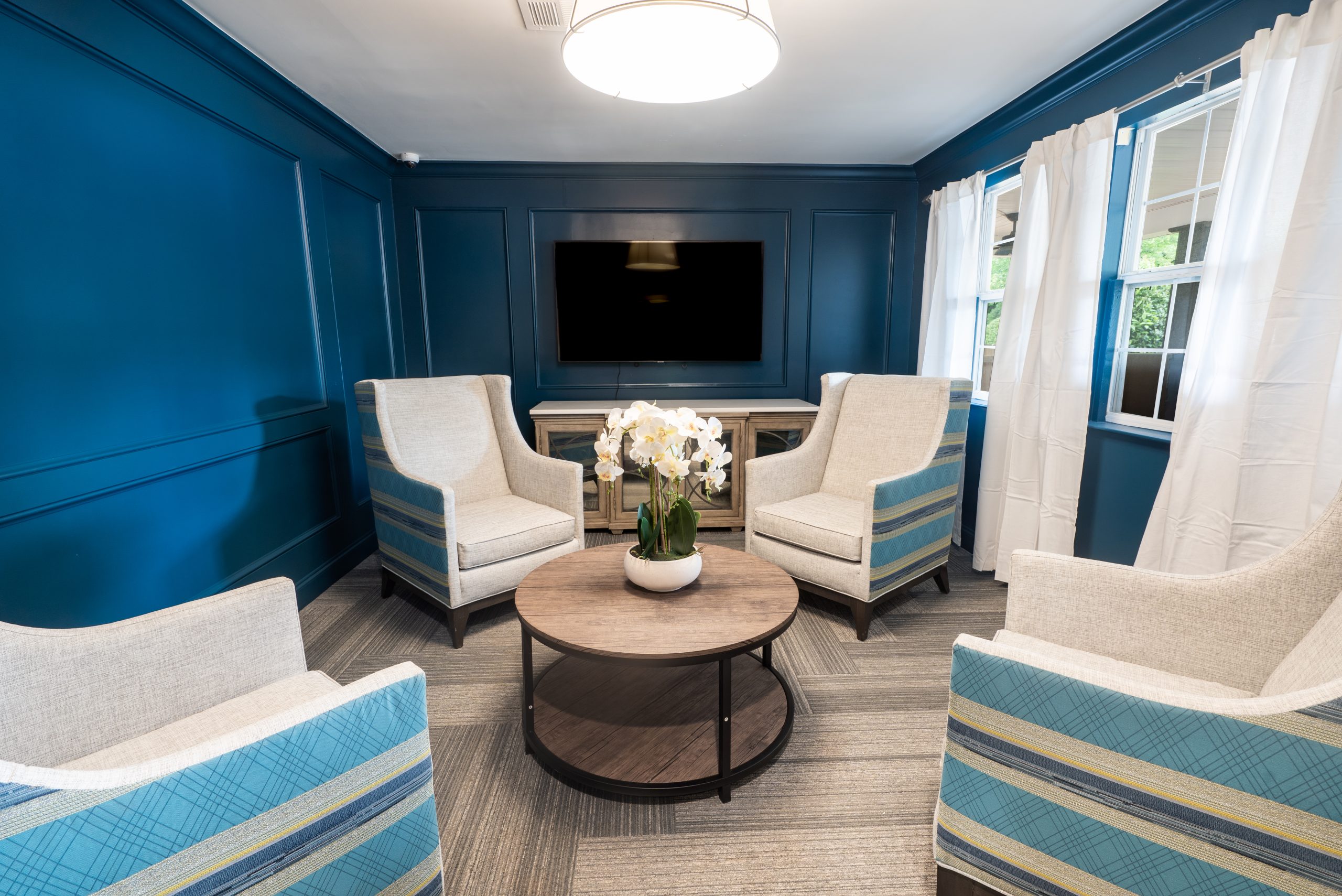 Recovery Village Atlanta Living Seating Area