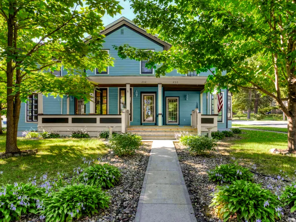 Front exterior of Faith Family Recovery Center residential home