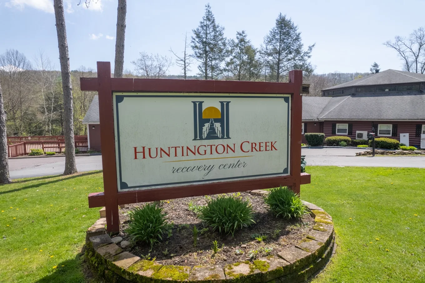 Entrance sign for Huntington Creek Recovery Center