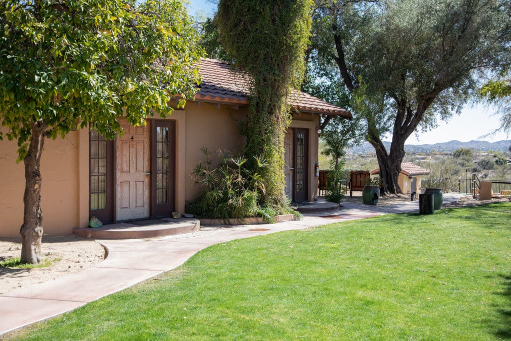 courtyard-gentle-path-at-the-meadows-wickenburg.jpg