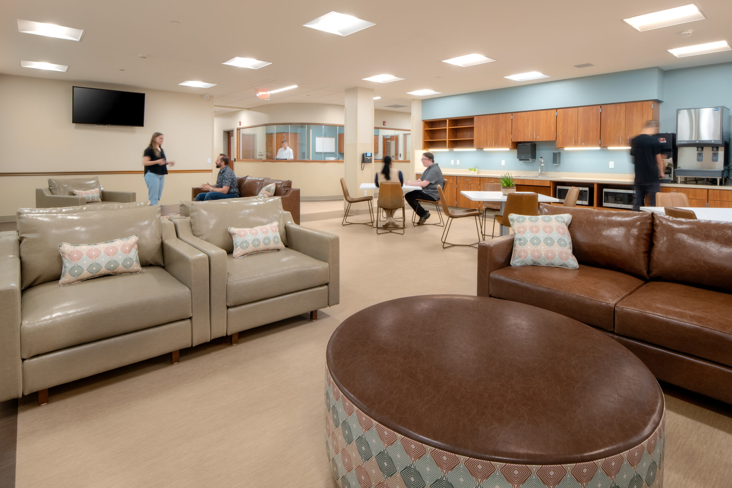 Common lounge and dining area at UPMC Twin Lakes recovery facility
