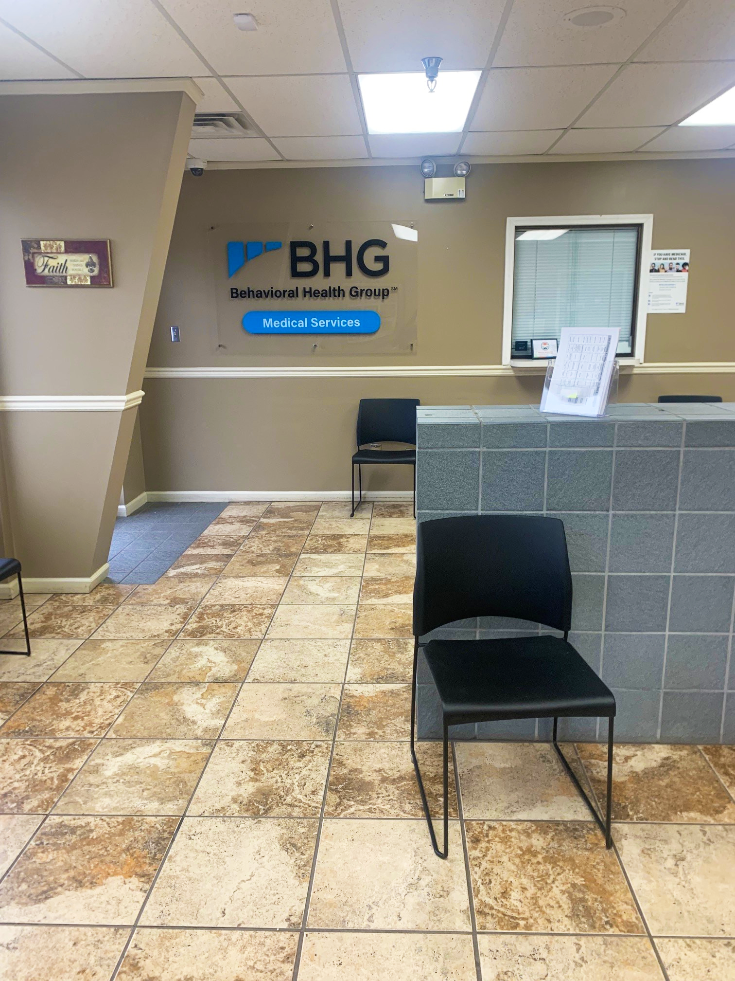 Reception desk and lobby at BHG Medical Services Knoxville