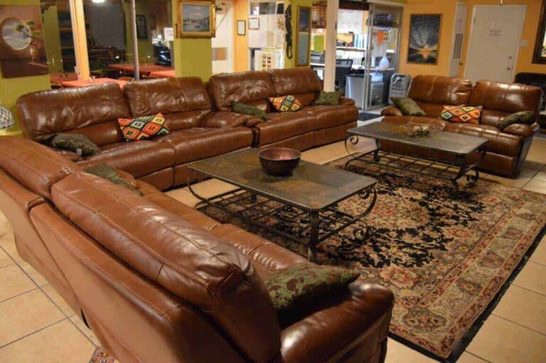 Summer House Living Room 768X511