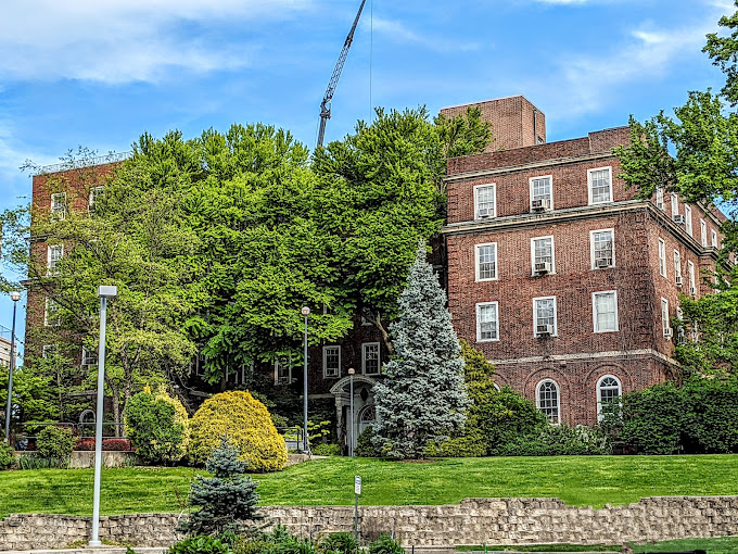 Saint Barnabas Hospital Inpatient Detox Bronx Front 2