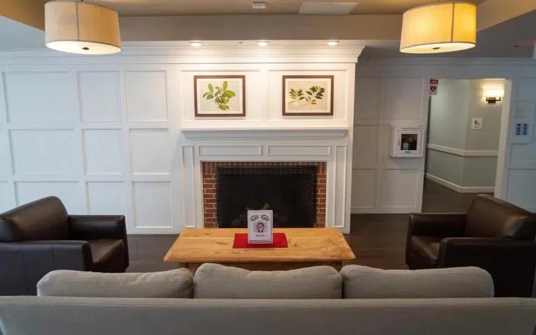 recovery-centers-of-america-westminster-acute-treatment-services-westminster_lounge