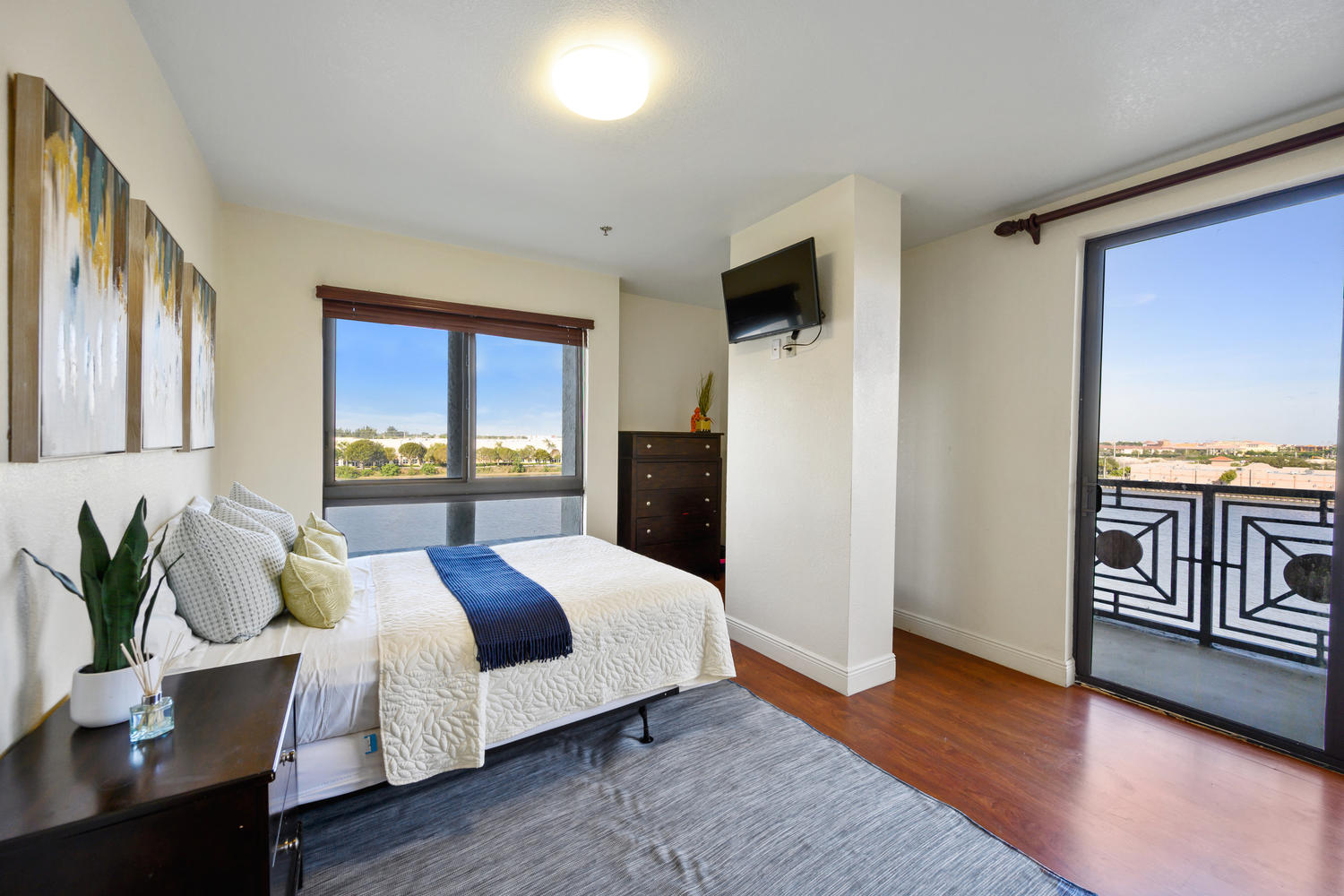 Evoke Wellness Llc Hollywood 3