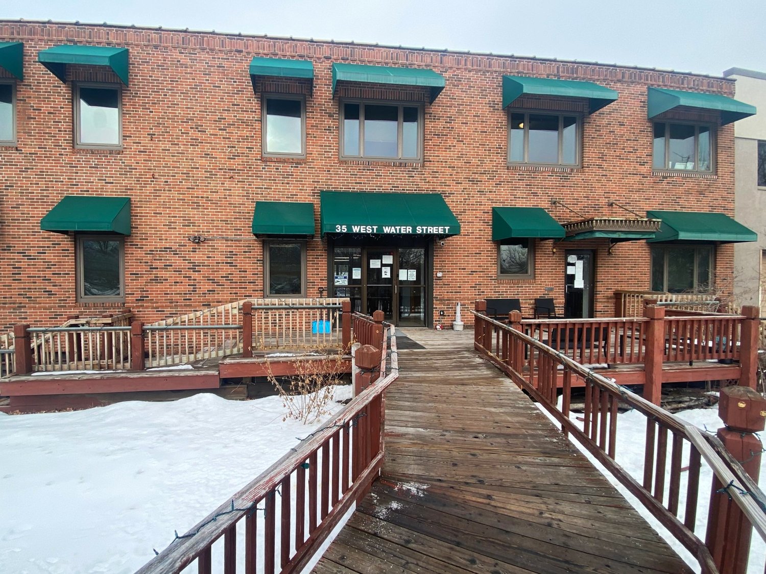 Main entrance to Northstar Behavioral Health building