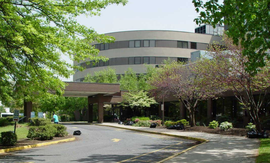 Exterior view of Turning Point rehab center