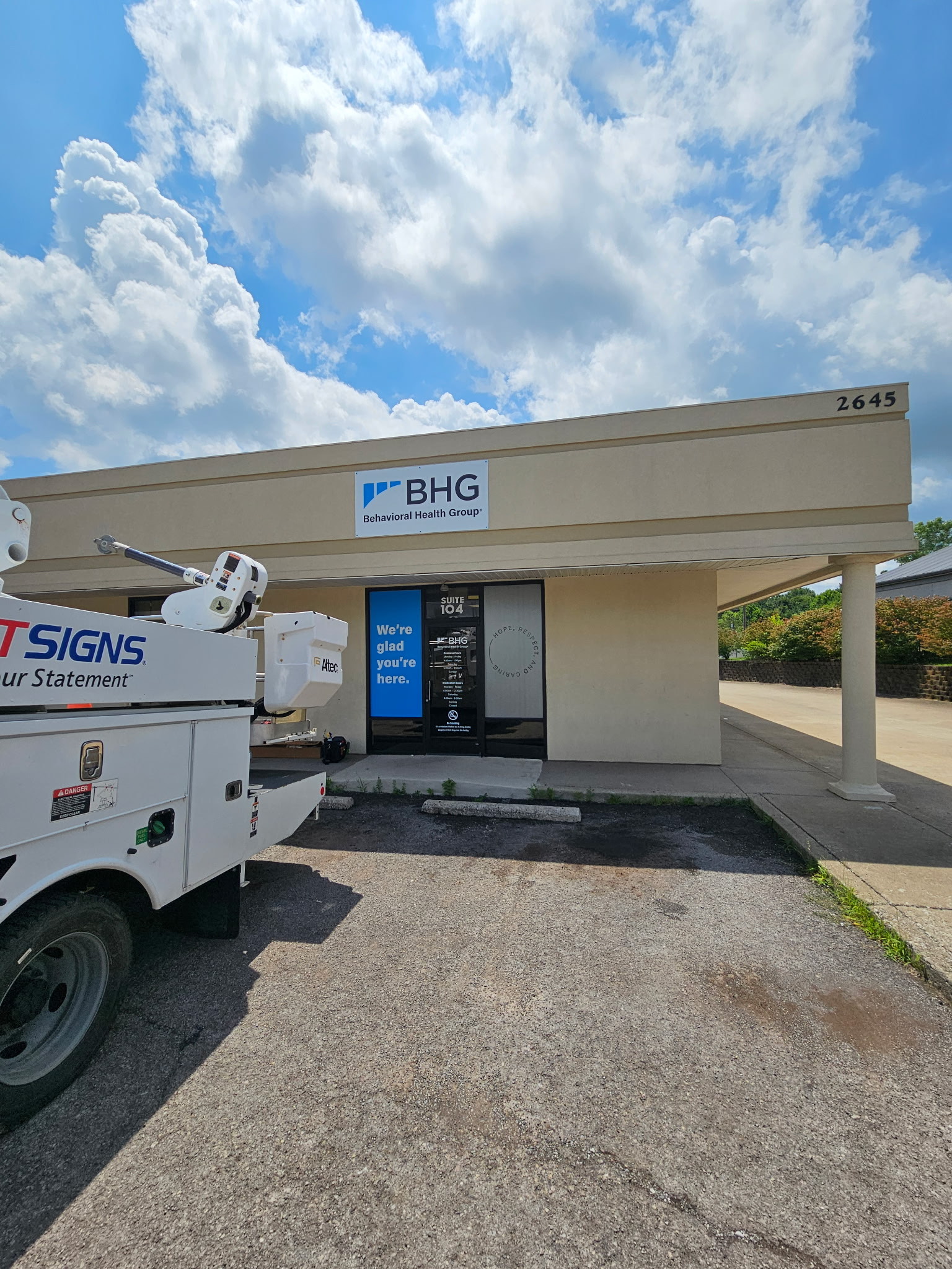 Exterior entrance of BHG Elizabethtown Treatment Center