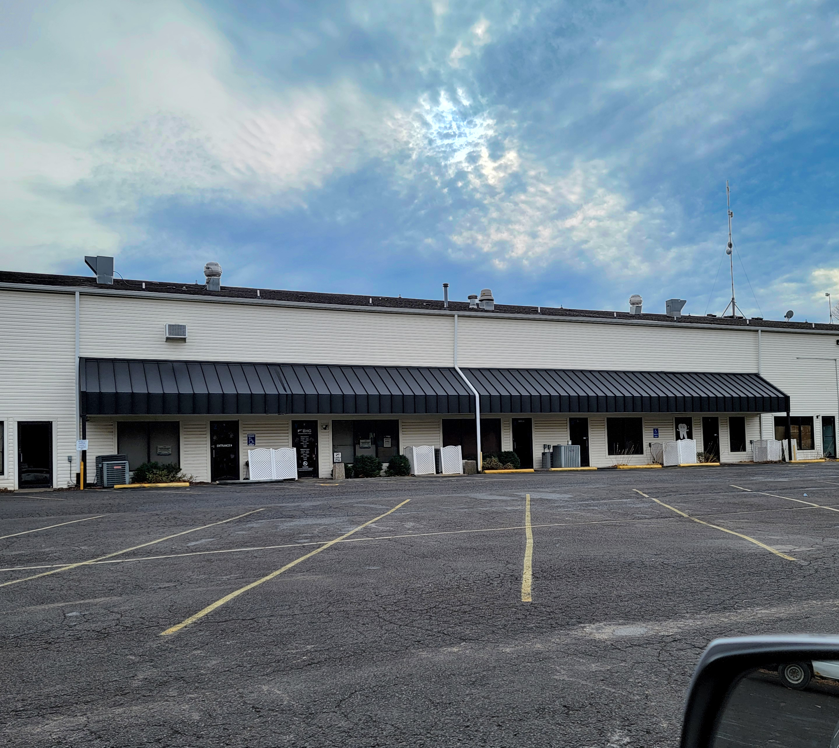 Exterior view of BHG Columbia Treatment Center building