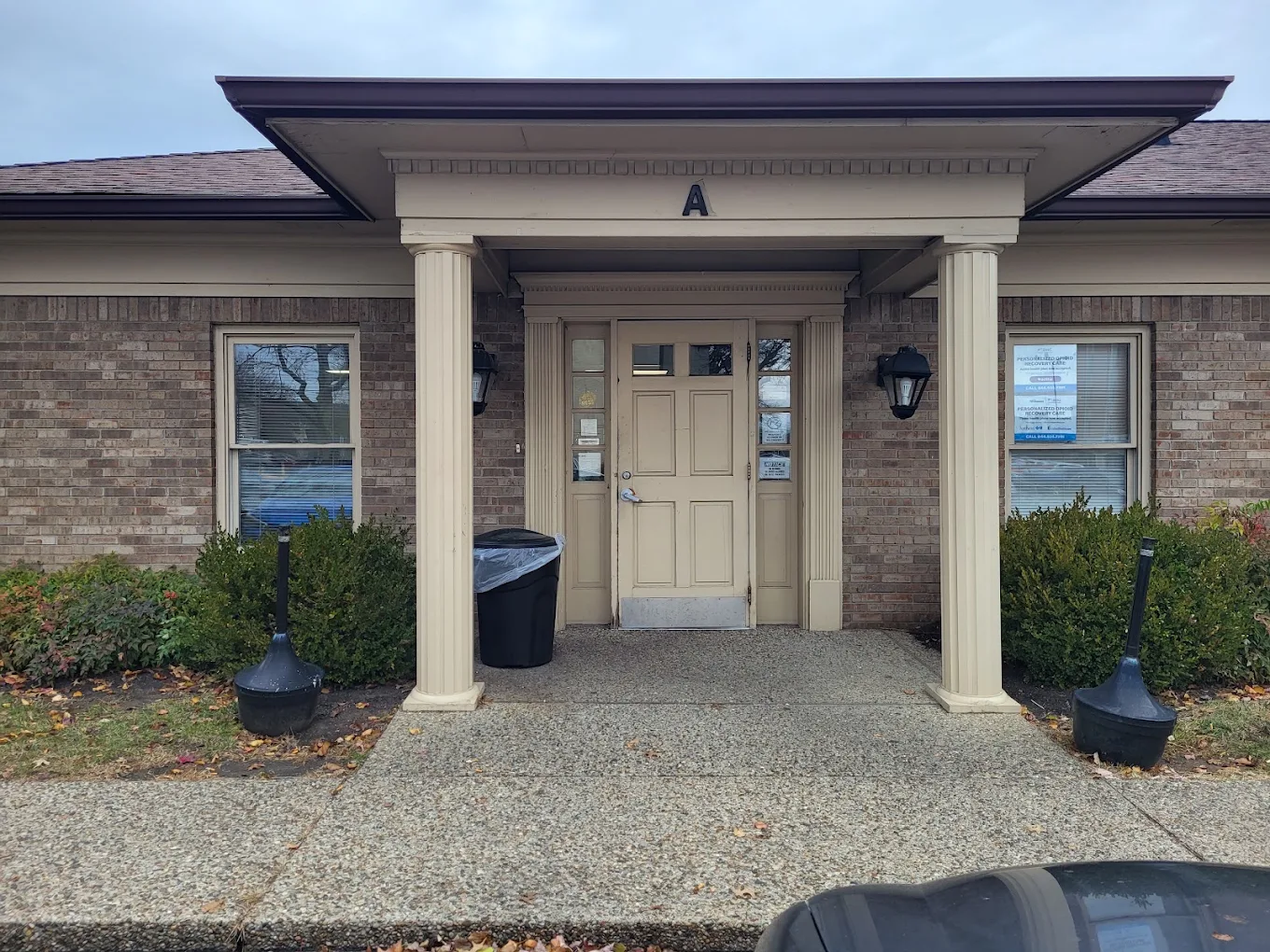 Front entrance of BHG Louisville Treatment Center