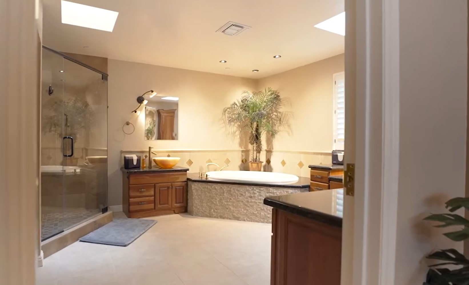 Sanctuary Sober Living Llc Dba Src Rose Garden Phoenix 5